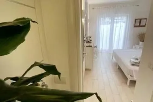 Elegante A - Molteni * Roma
