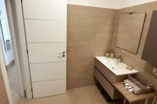 Elegante A - Molteni